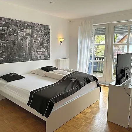 Zur Muehle فندق